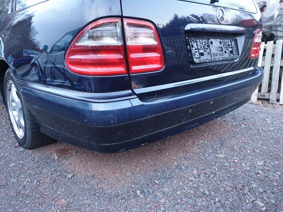 Mercedes Benz e 210 lift lampy tył tylnie światła swiatla