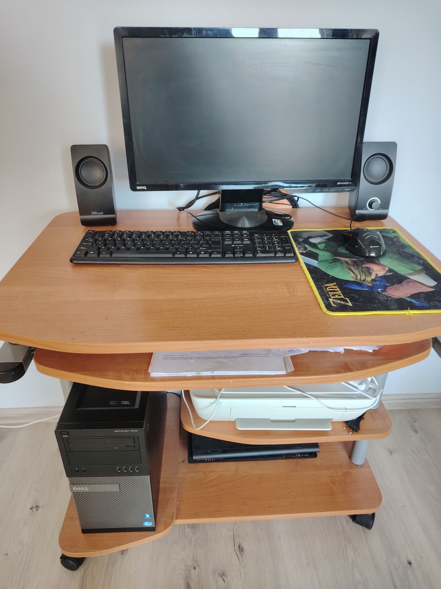 Komputer Intel i5 4x3.4Ghz Geforce Gtx 6GB Zestaw z biurkiem. Monitor