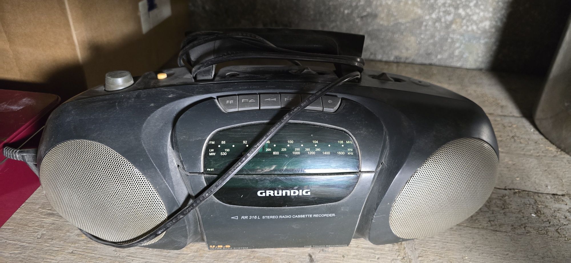Radio magnetofon Grundig PR 316 L