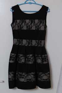 Sukienka czarna z koronkami zapinana XS/S