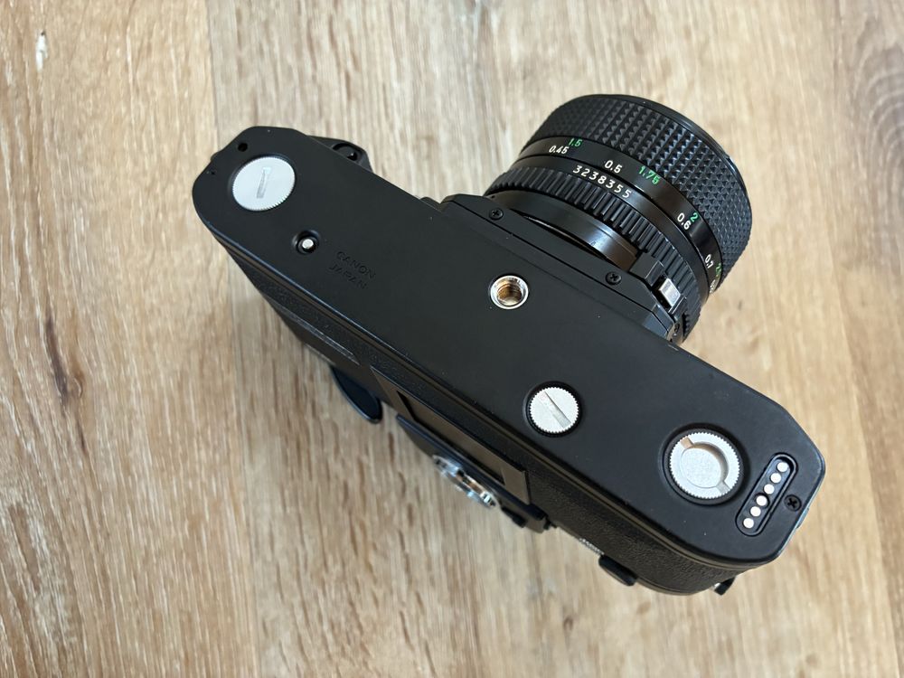 Canon New F1 • Canon FD 1:1.4 50mm