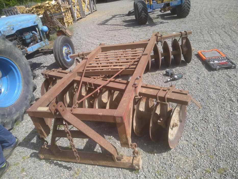 Talerzówka zawieszana 2.40 regulowana talerze50cm