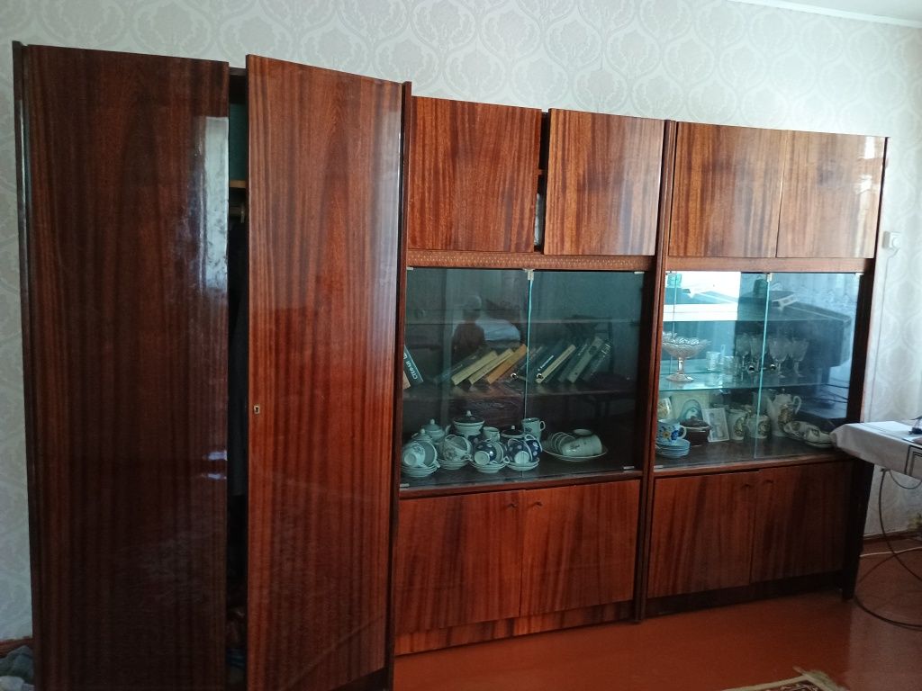 Продам меблі б/у