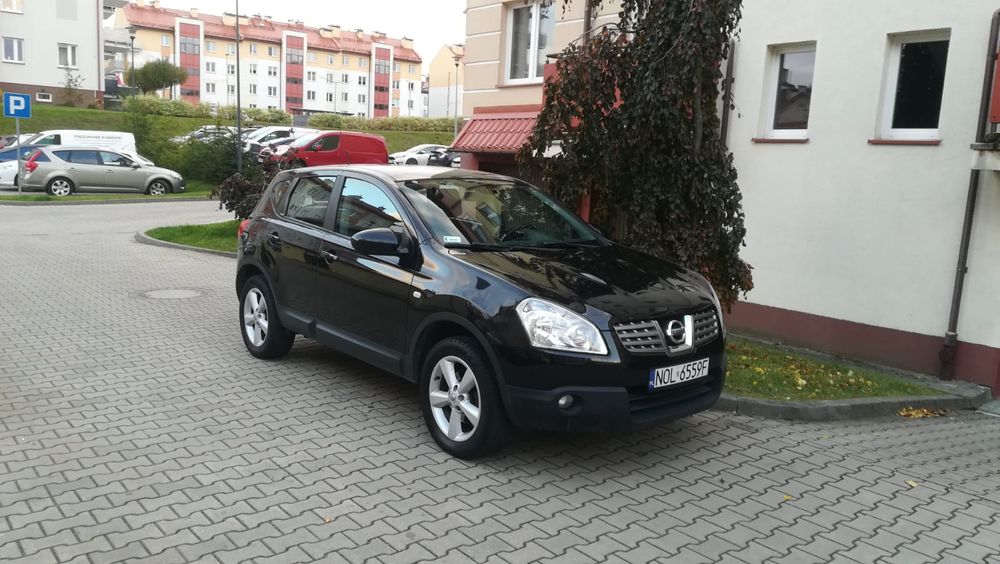 Sprzedam ładnego i zadbanego Nissana auto z hakiem 6 biegow