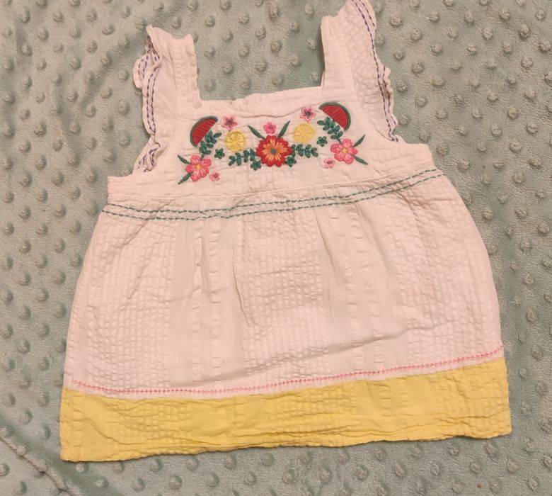 Bluzka na ramiączkach