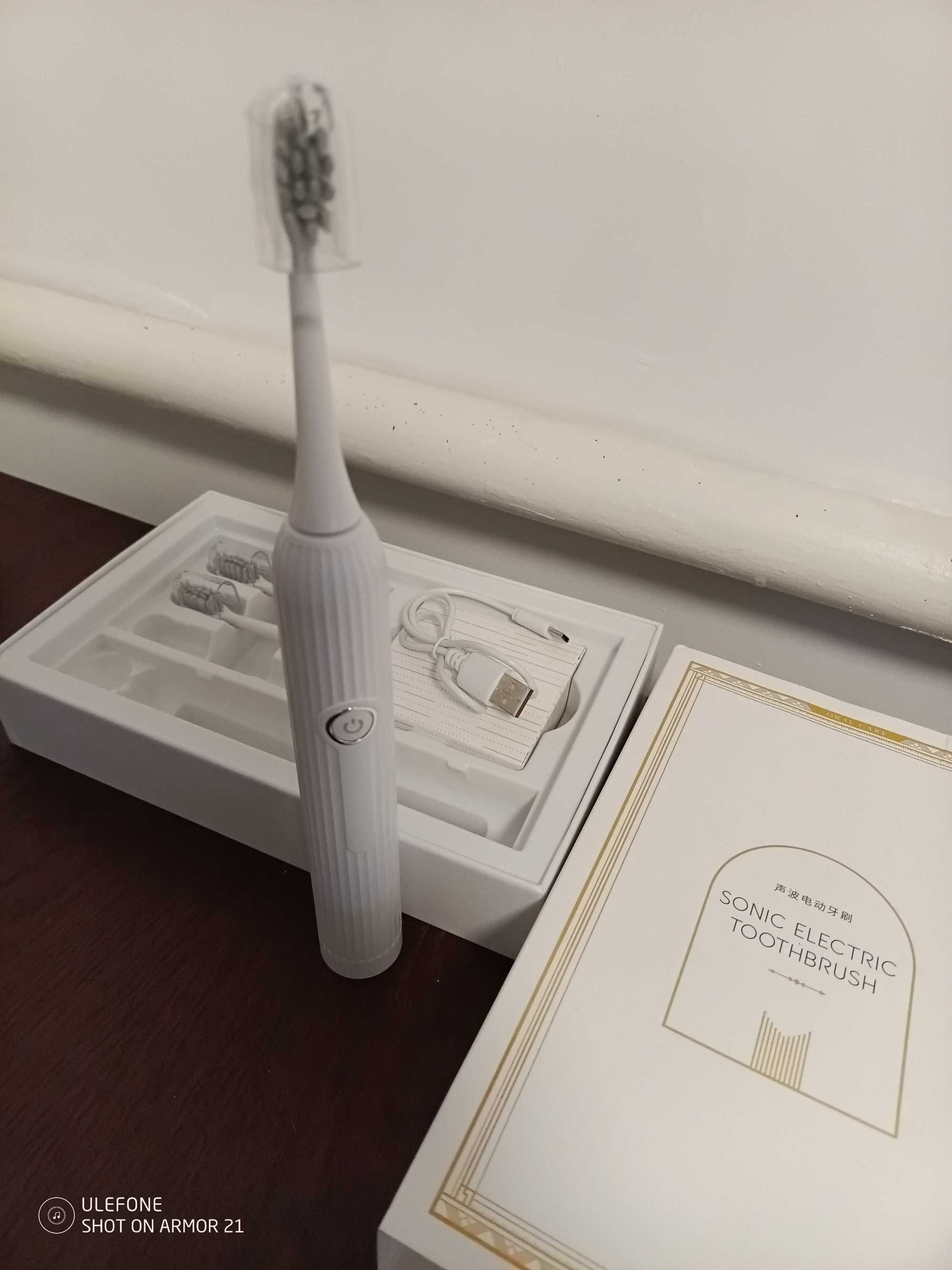 Бездротова електрична зубна щітка ApiYoo S9
