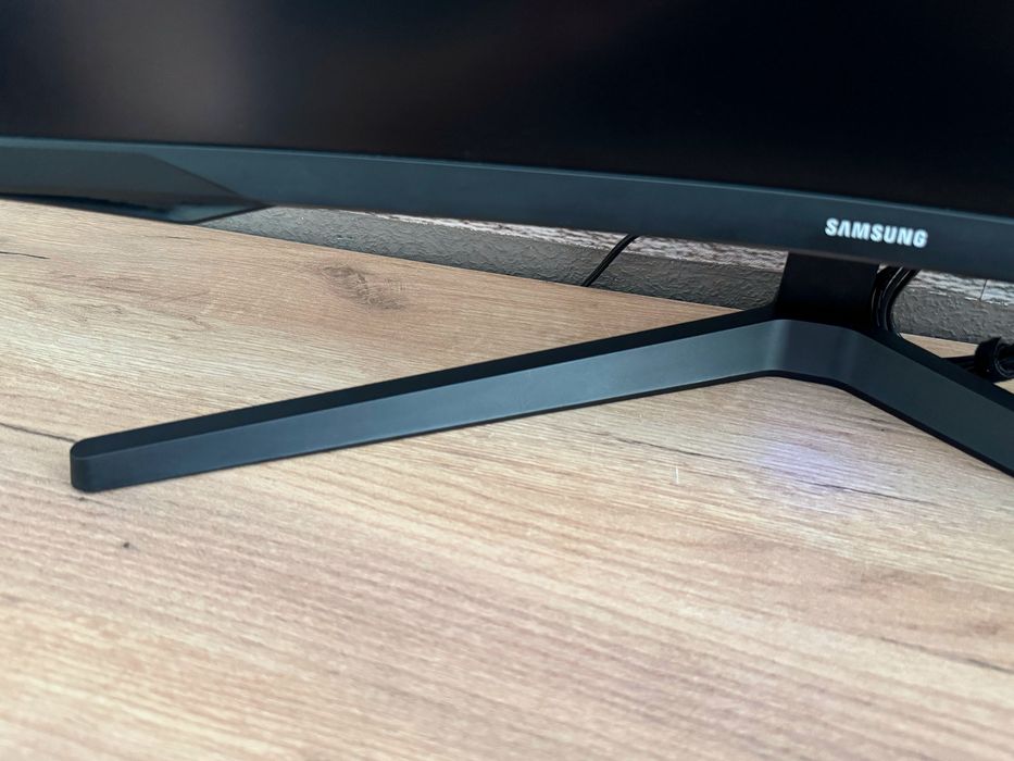 Продам вигнутий монітор Samsung Odyssey G5 32” 165hz 2K QHD S32CG550E