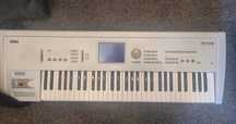 Korg Triton 61 Keyboard