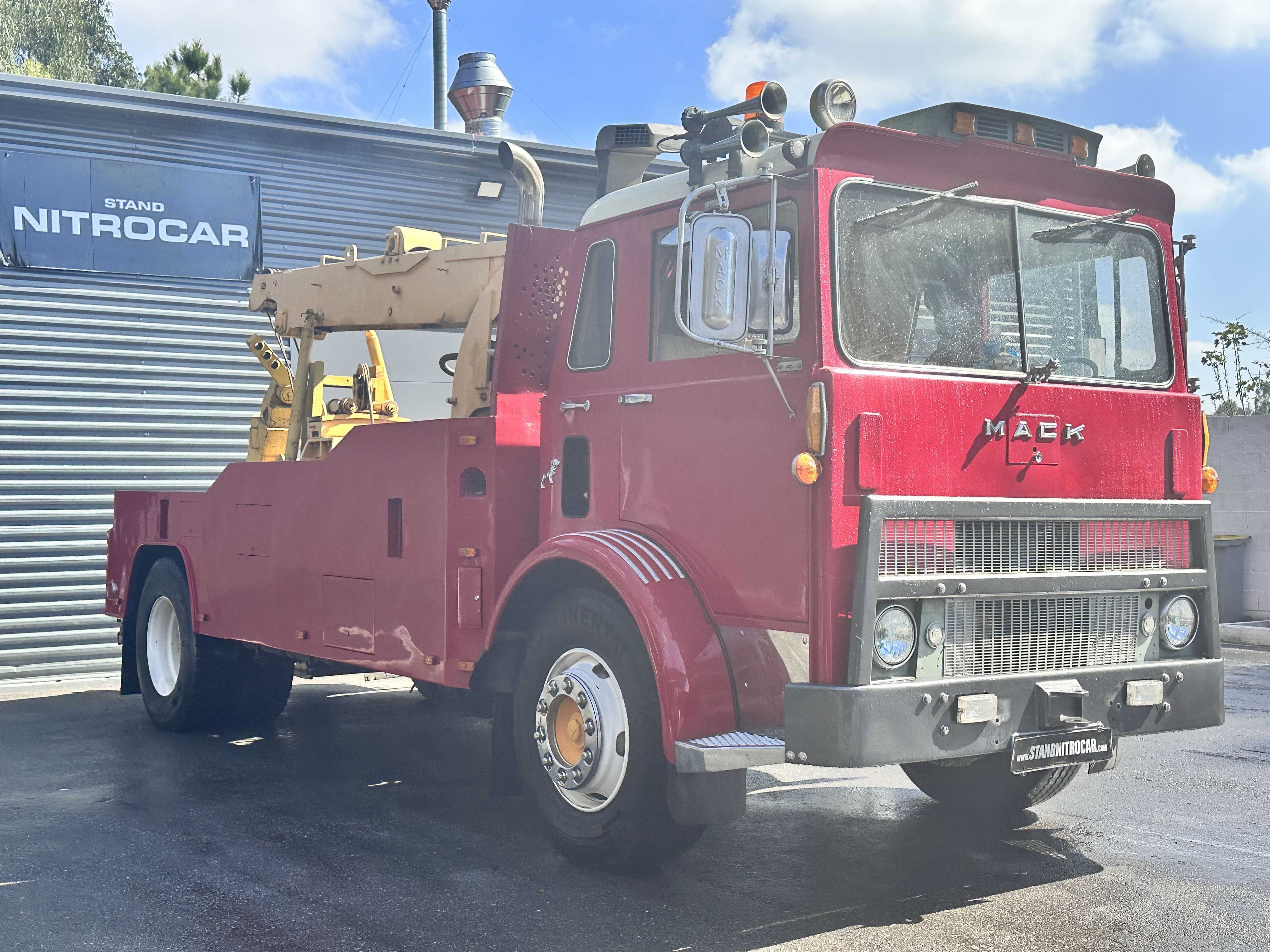 MACK MB400 PRONTO SOCORRO REBOQUE