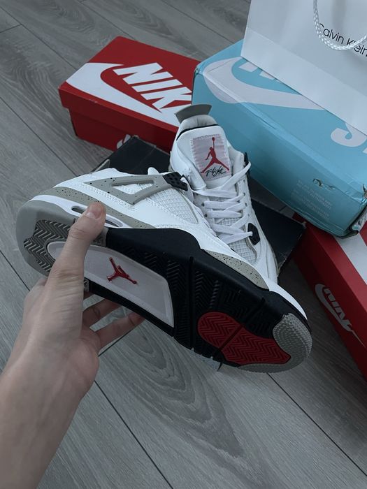 Кросівки Nike Air Jordan Retro 4 White