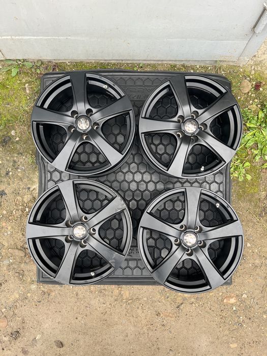 Диски Cesam Sport R17/5*114,3 з датчиками.