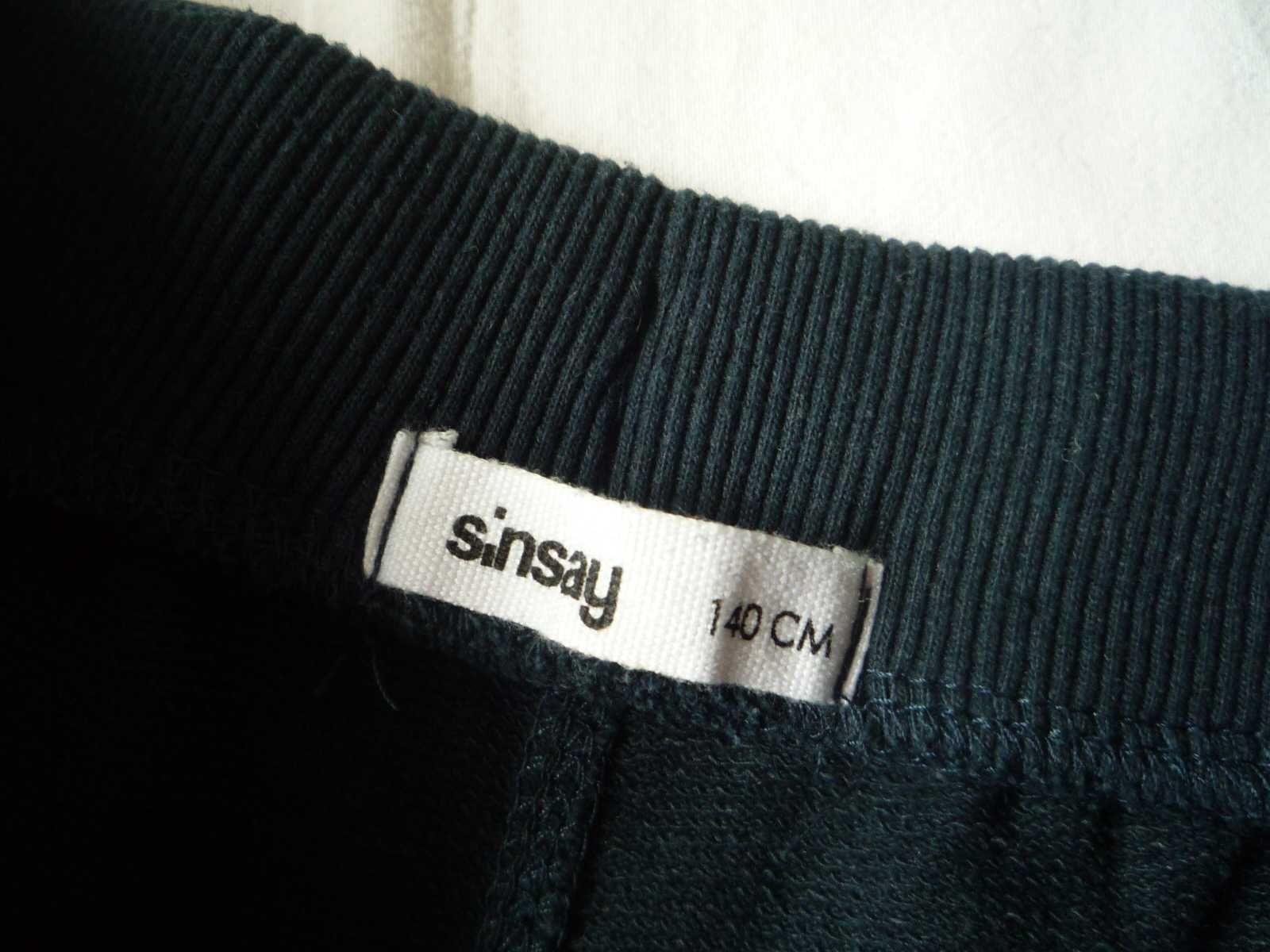 Sinsay 134/140 Granatowe Spodnie Dresowe Chłopięce