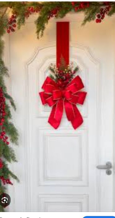 Świąteczne kokardy na drzwi