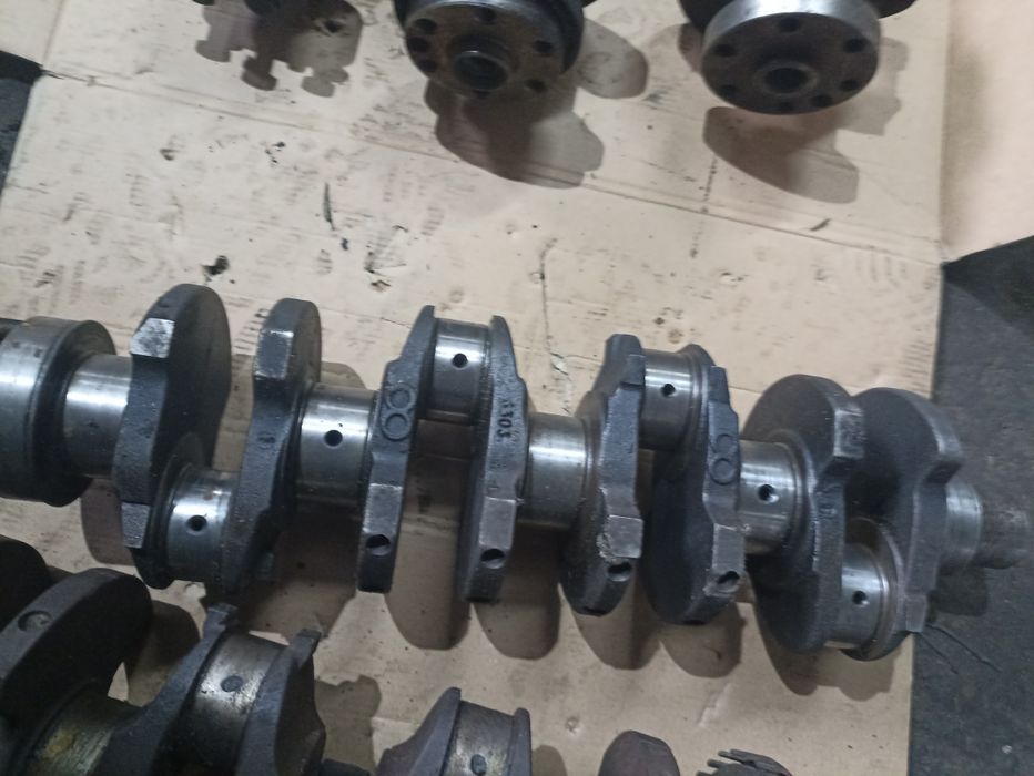 Продам колінвал на Форд