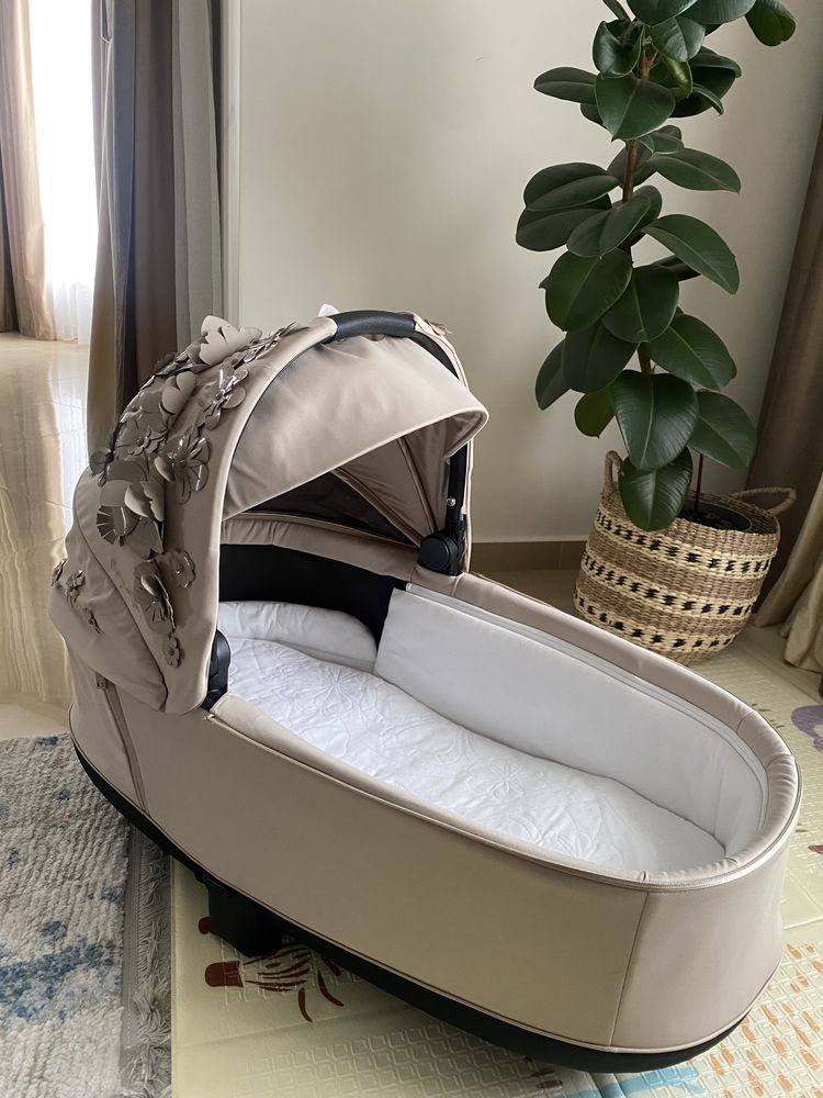 Оригінальна Люлька Cybex Priam 3.0 Simply Flowers