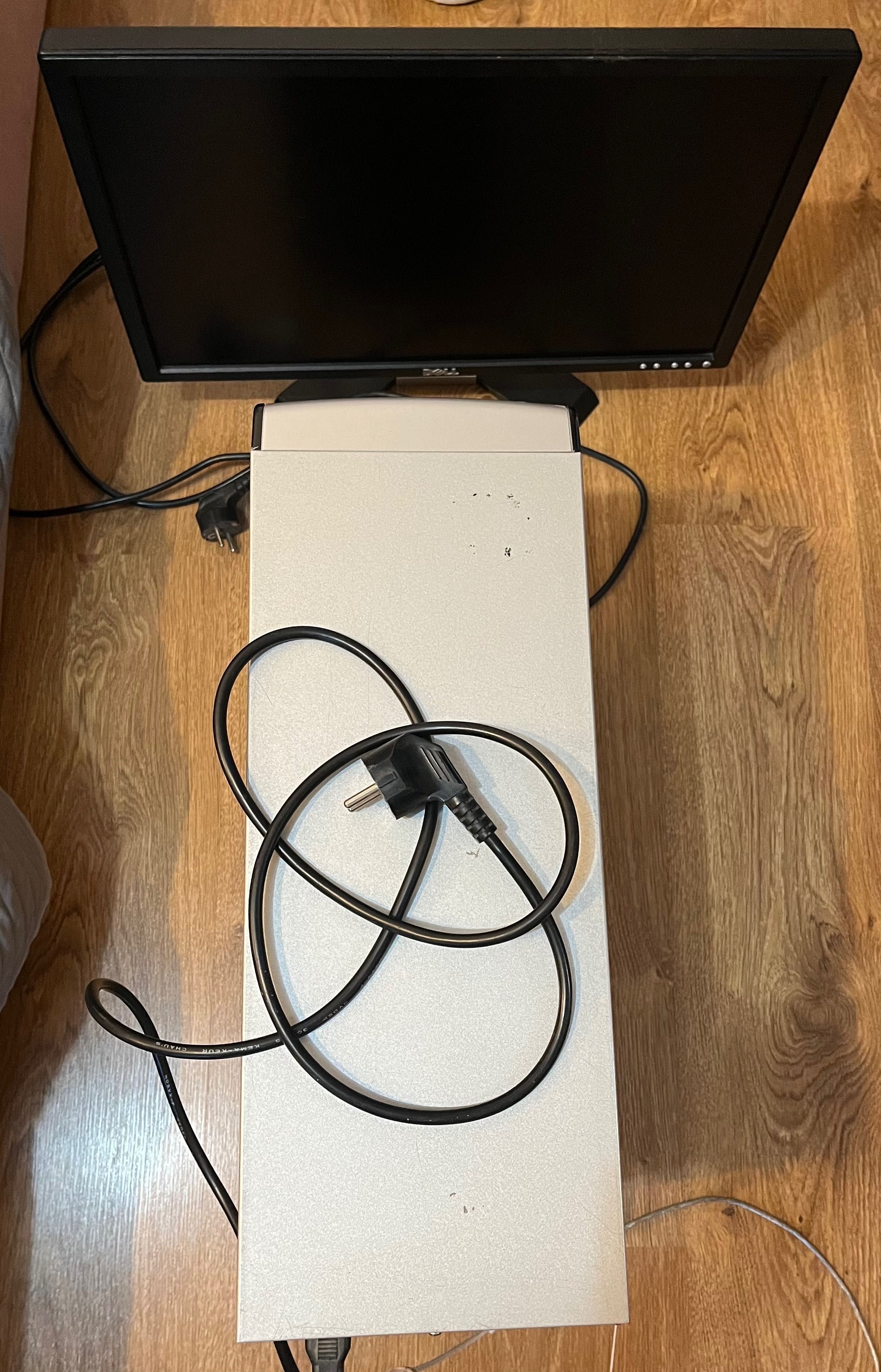 Monitor DELL + Komputer, gratis klawiatura