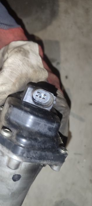 Passat B6 2.0 TDI 170 KM zawór EGR