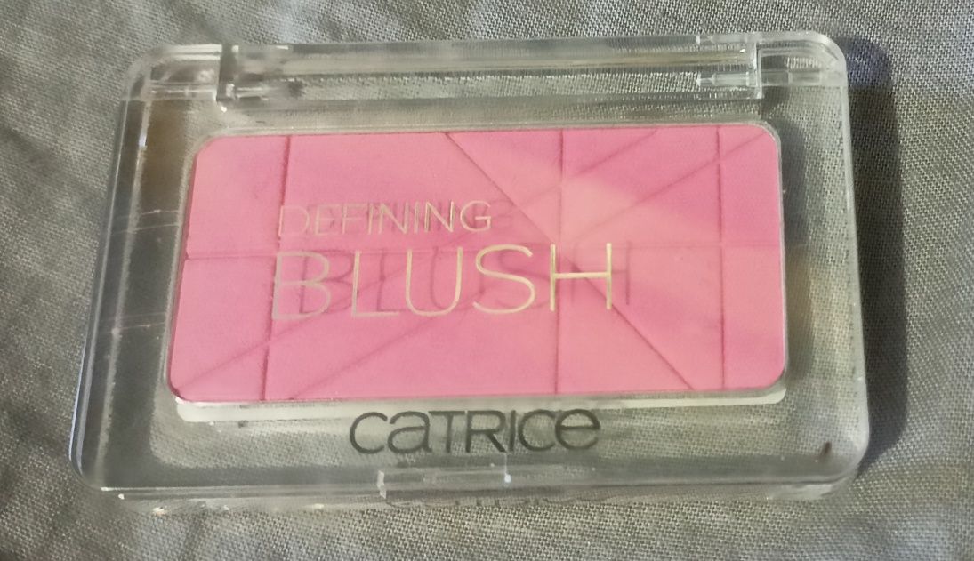 Catrice defining blush 070 pinkerbell