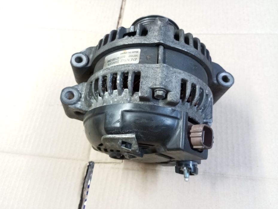 Генератор 2.0 2.4 Honda Civic Accord Cr-V Denso