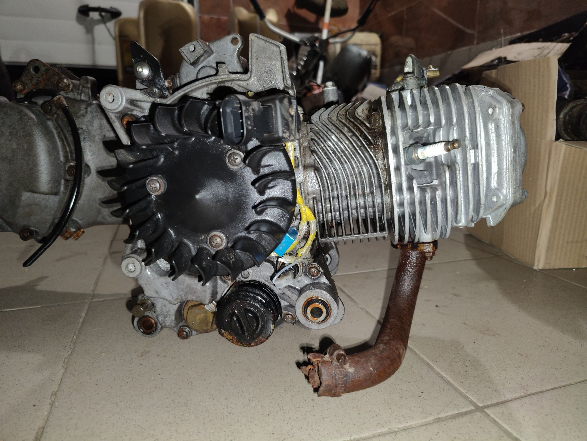 Двигун для скутера Piaggio