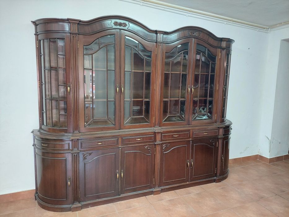 MÓVEL ANTIGO em bom estado