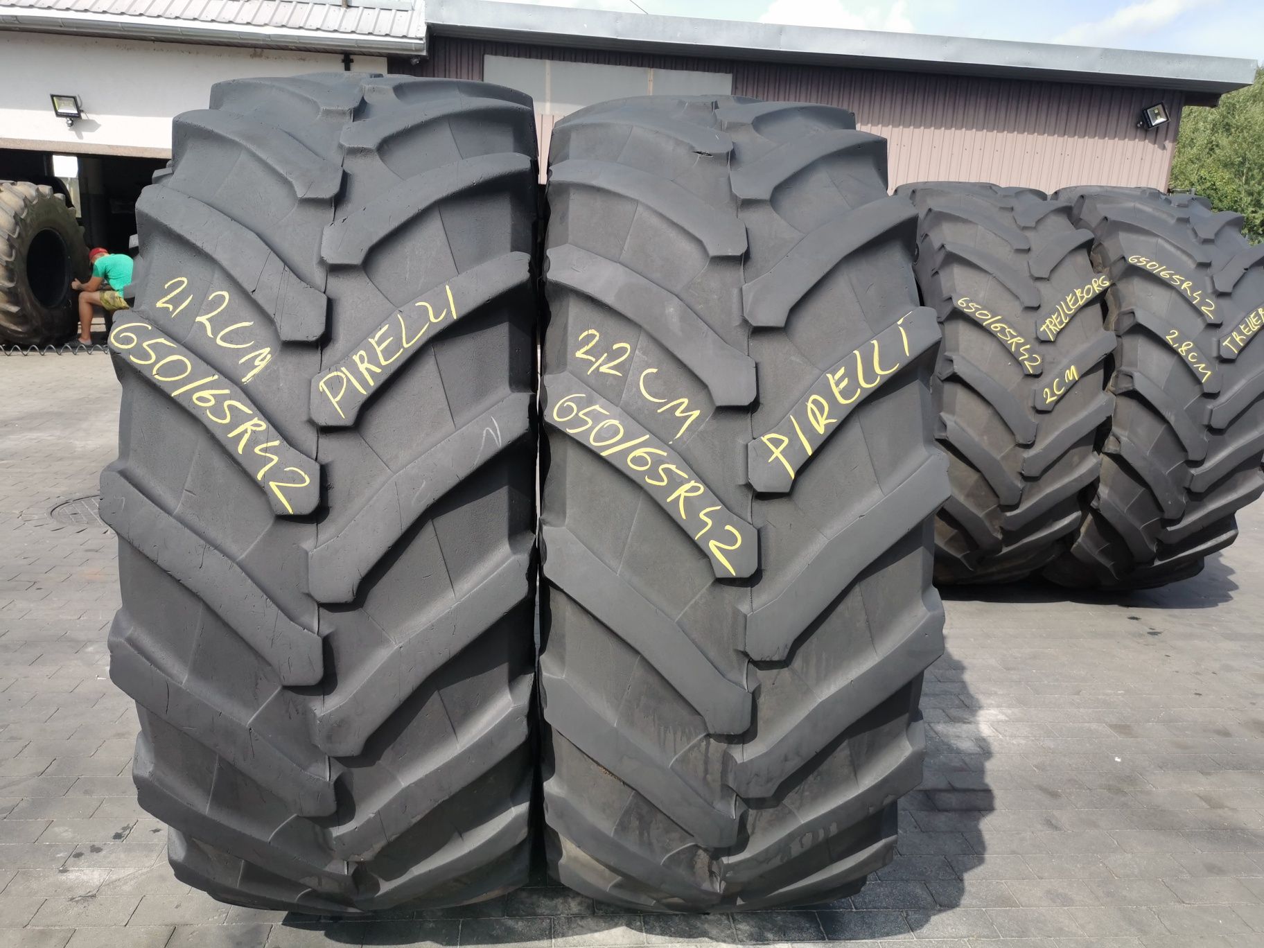650/65R42 Pirelli TM 800 opony rolnicze