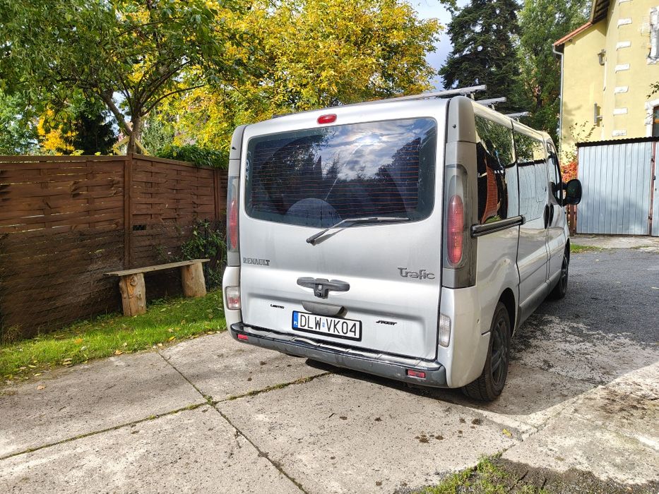 Renault Trafic II 1.9 2003 8 osób