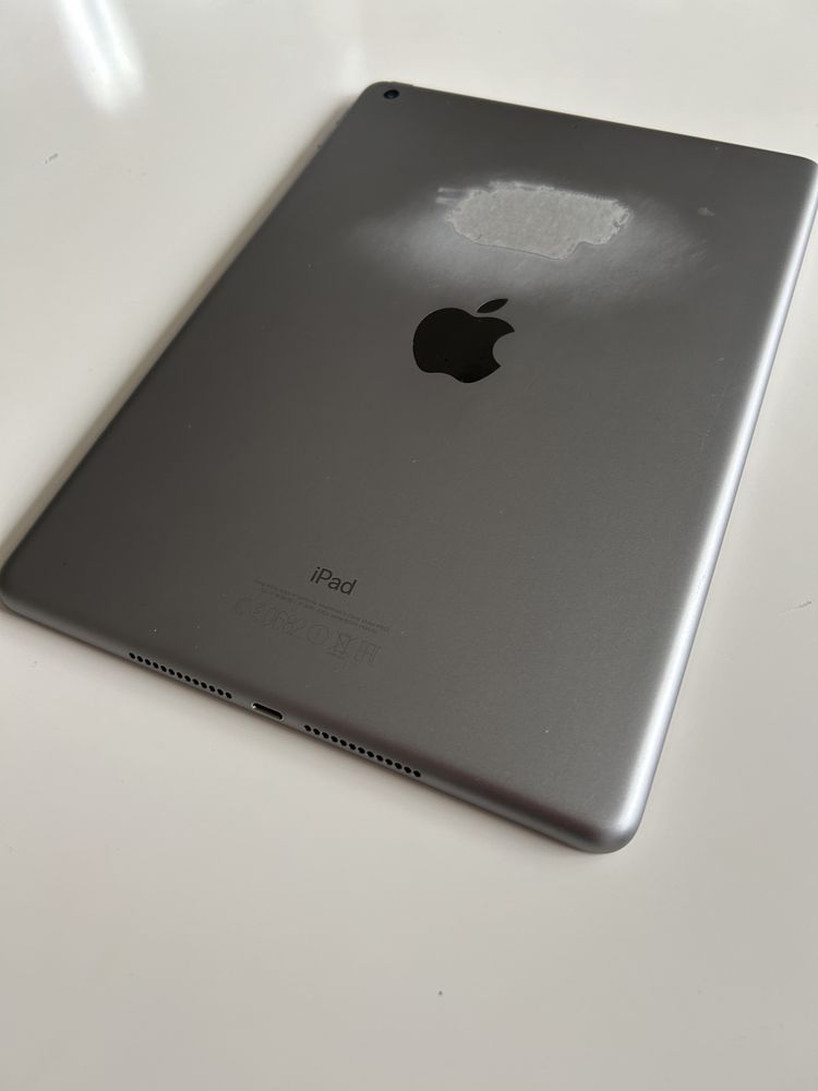 Apple iPad 5 generacji 128GB