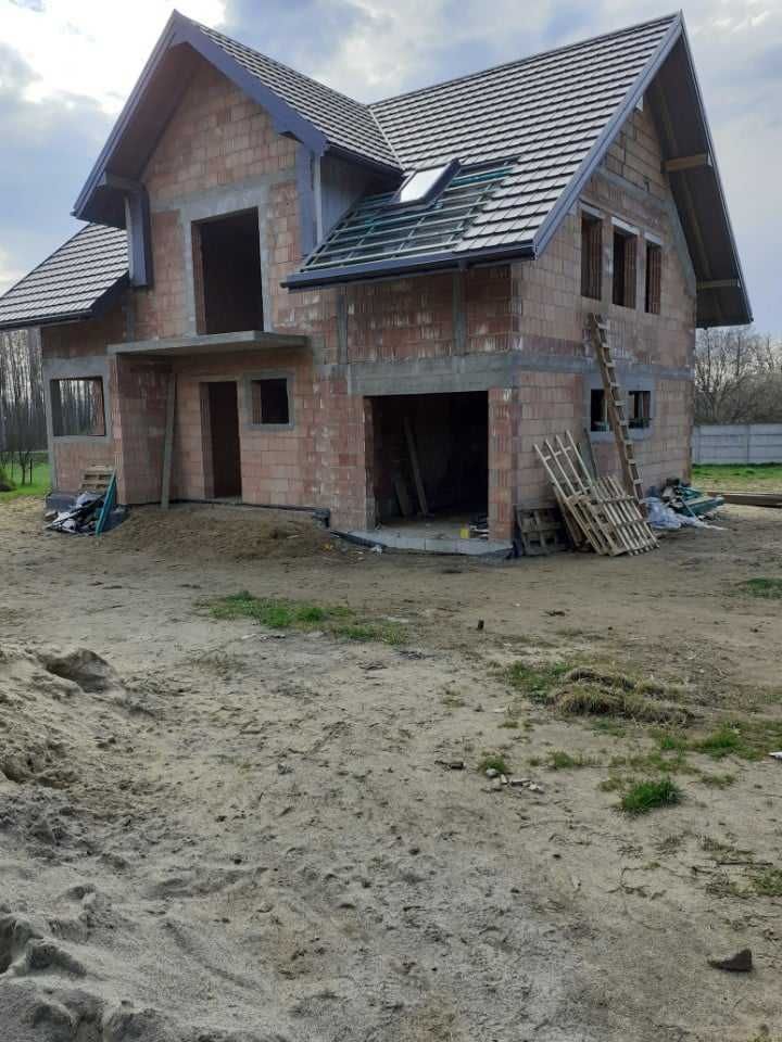 Budowa domu/domów/ Murarz
