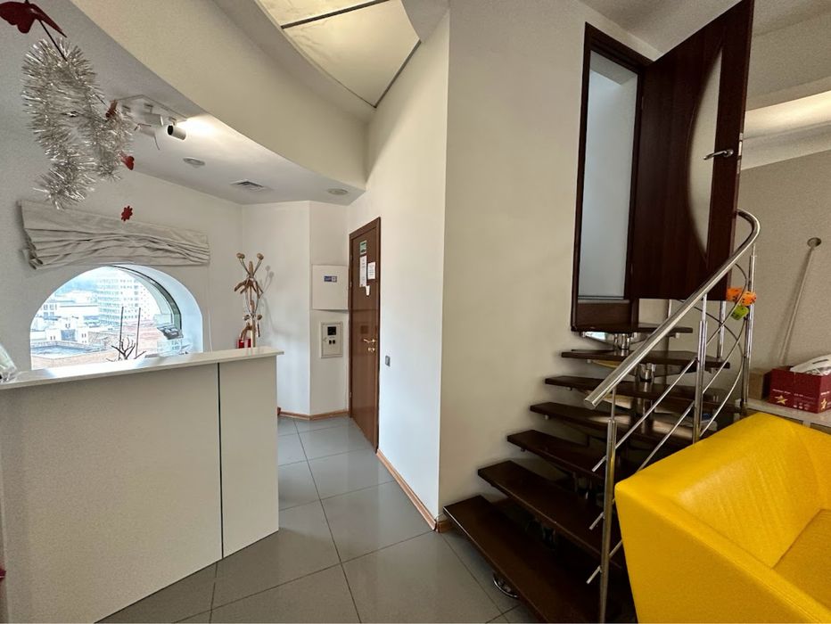 Оренда унікального видового офісу в БЦ Арена (90 кв.м.)