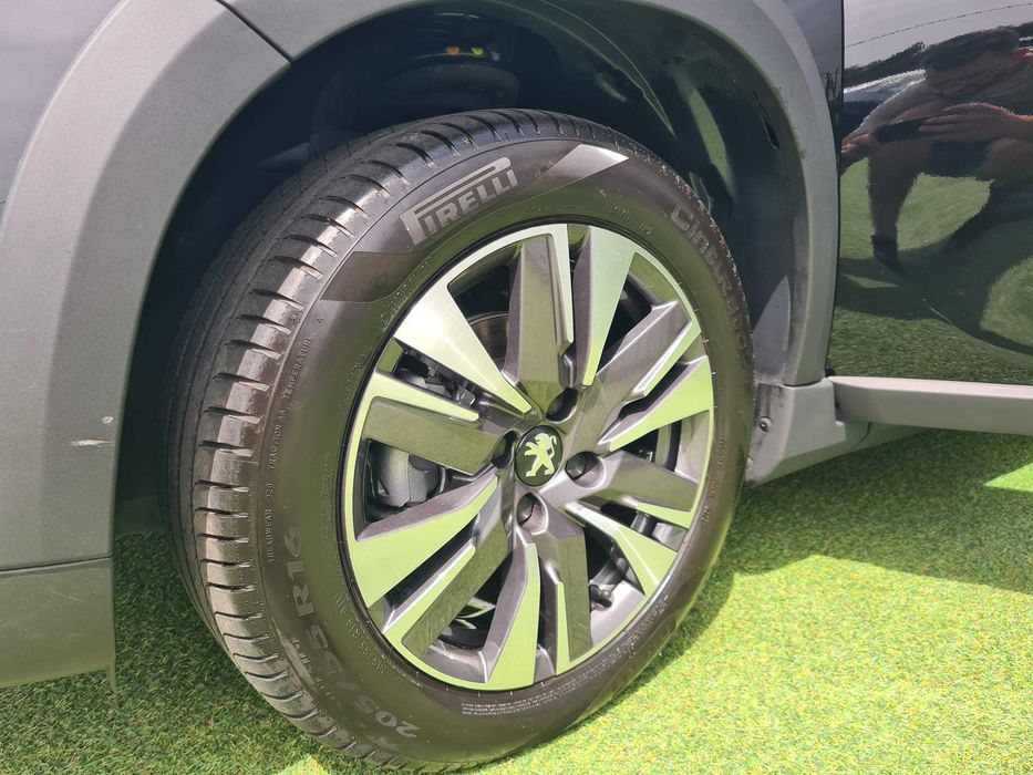 Peugeot 2008 1.6 HDi Allure APENAS 95.000 km