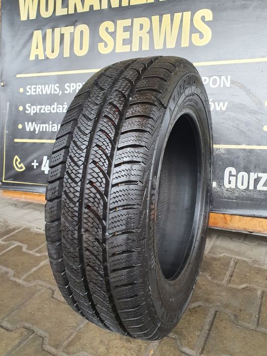 Opona zimowa 195/65/16C Continental VancoWinter2