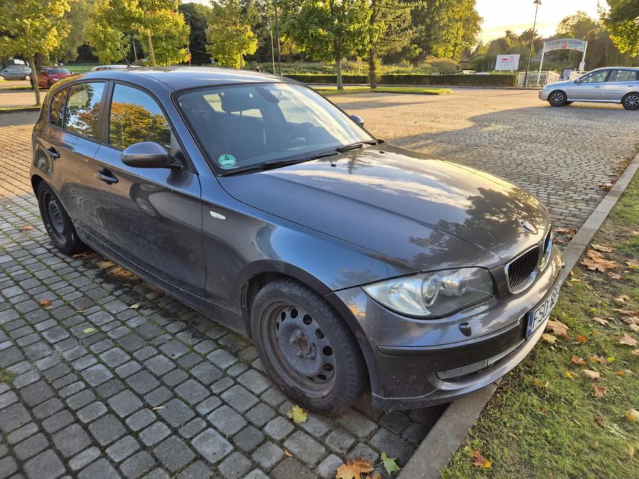 BMW 1 e87 2.0i Polift BiXenon alu 18” PDC e90