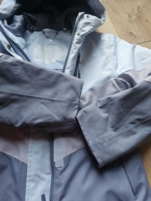 Kurtka zimowa  4f rozm. 122 dla dziewczynek