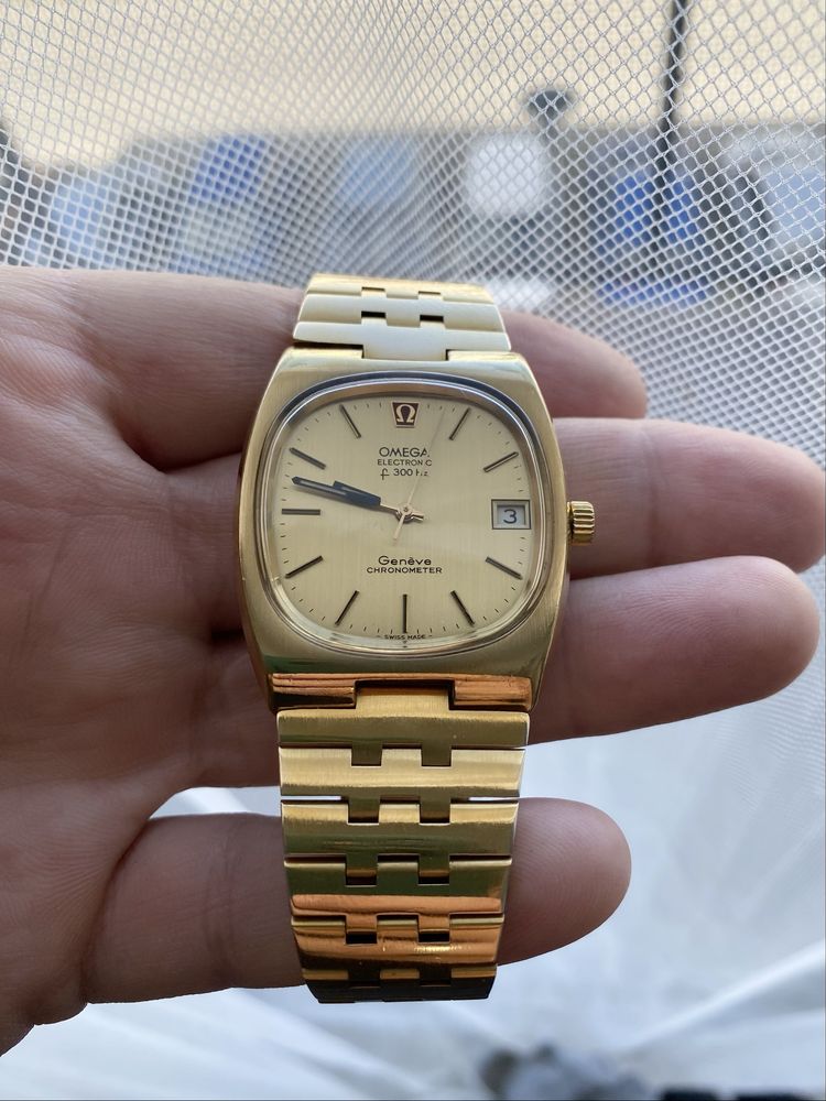 Omega Geneve Chronometer Kamerton