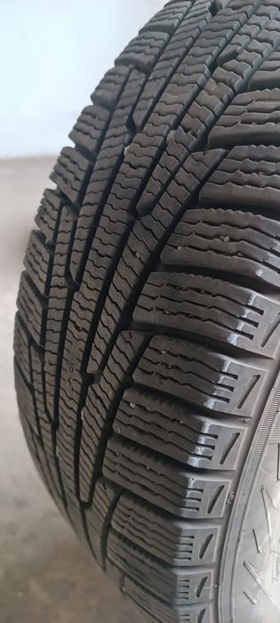 Продам зимнюю резину