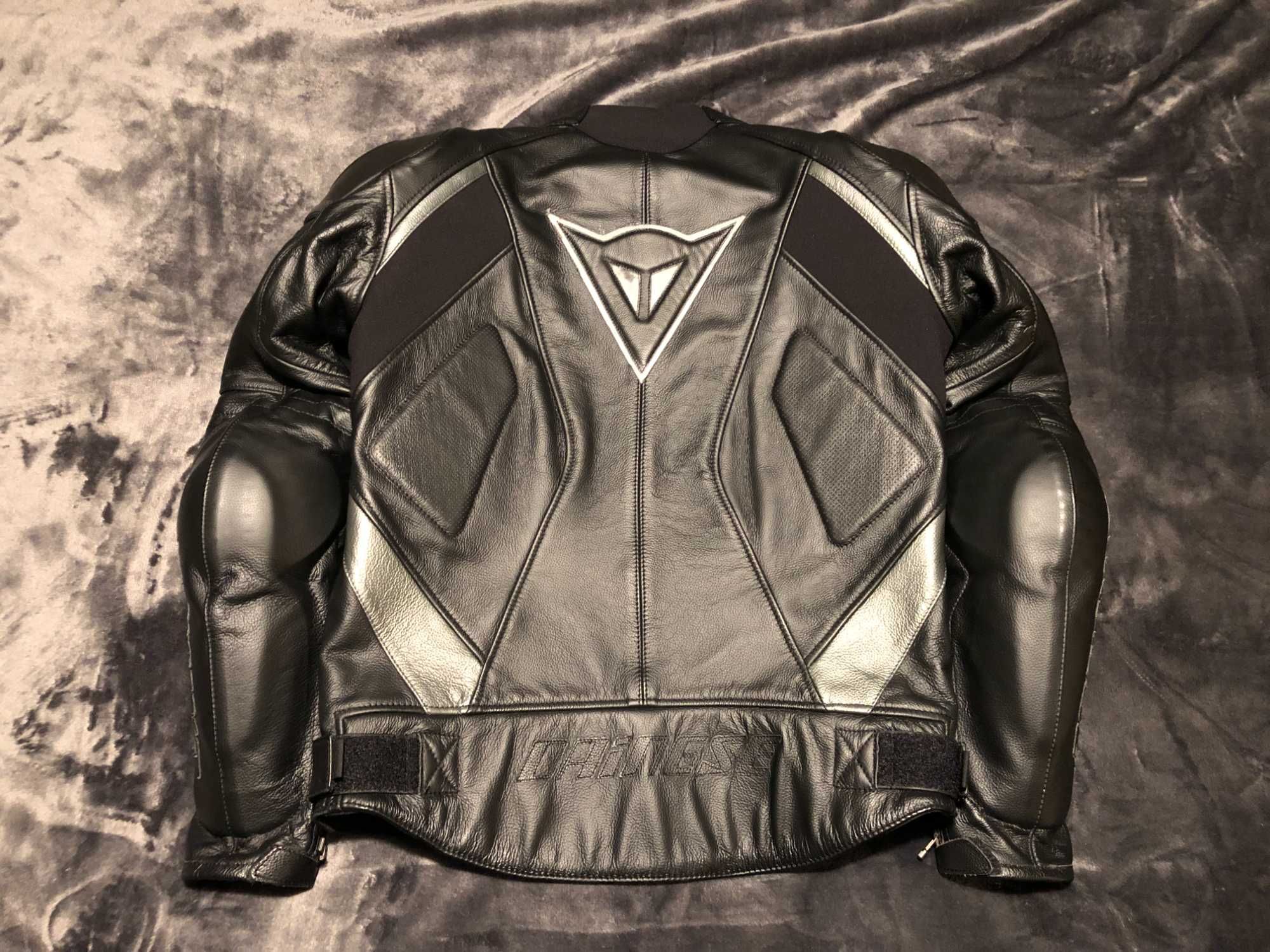 Casaco DAINESE modelo G. AVRO