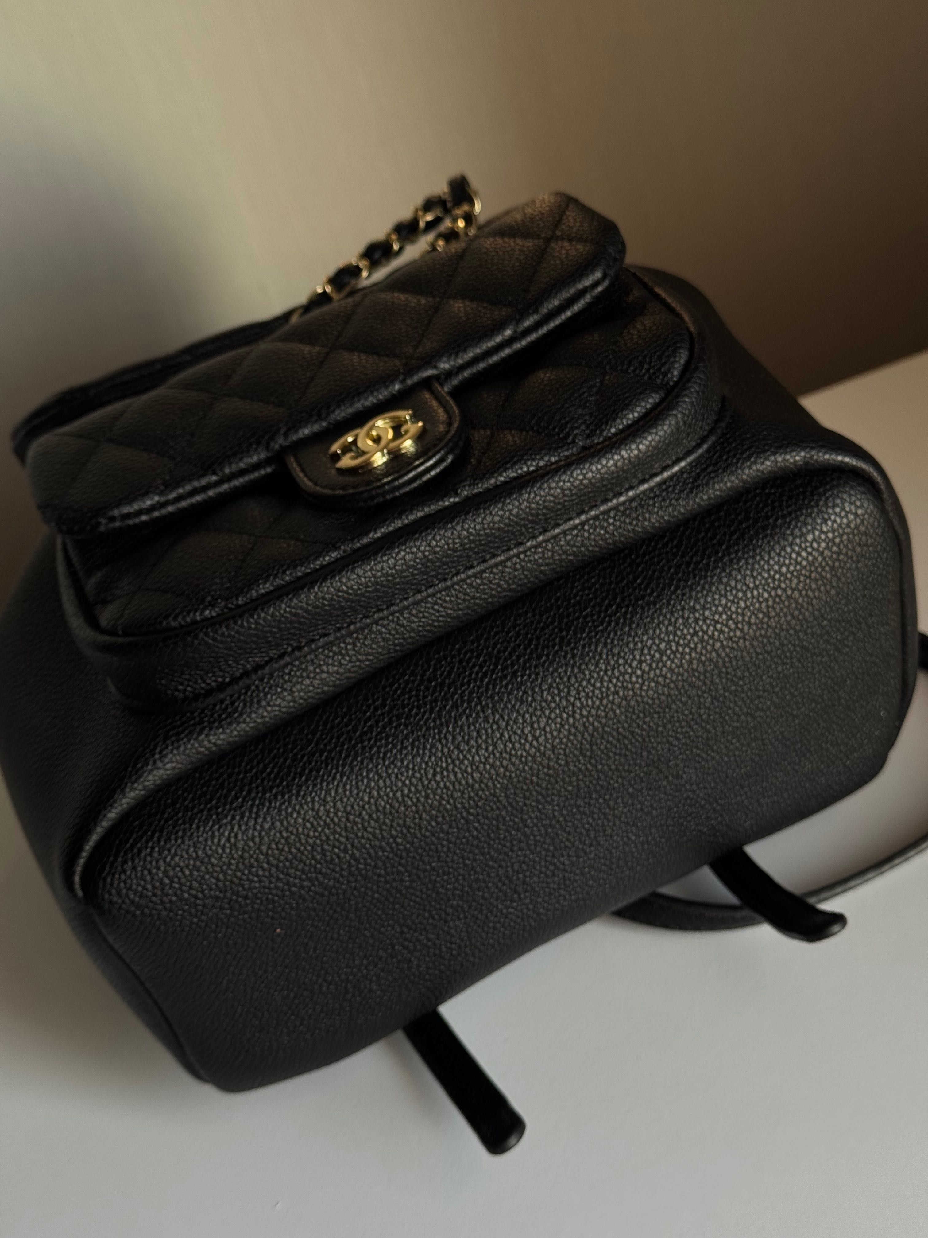 Шкіряний чорний портфель Chanel рюкзак