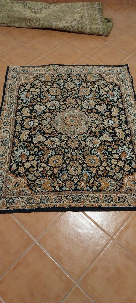 Carpetes tipo arraiolos