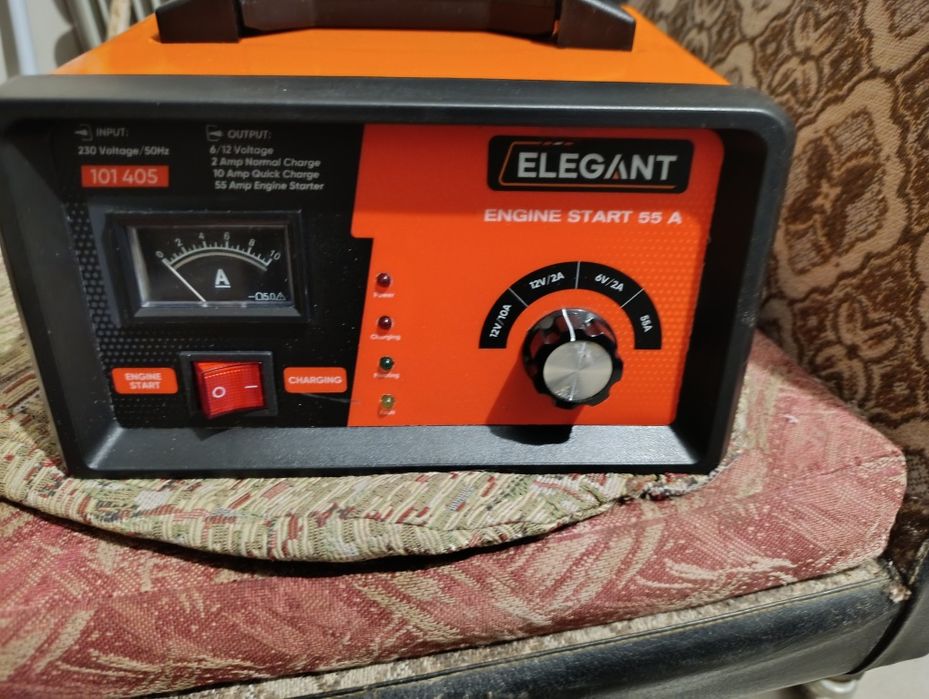 Пускозарядное устройство  для аккумулятора автомобилям