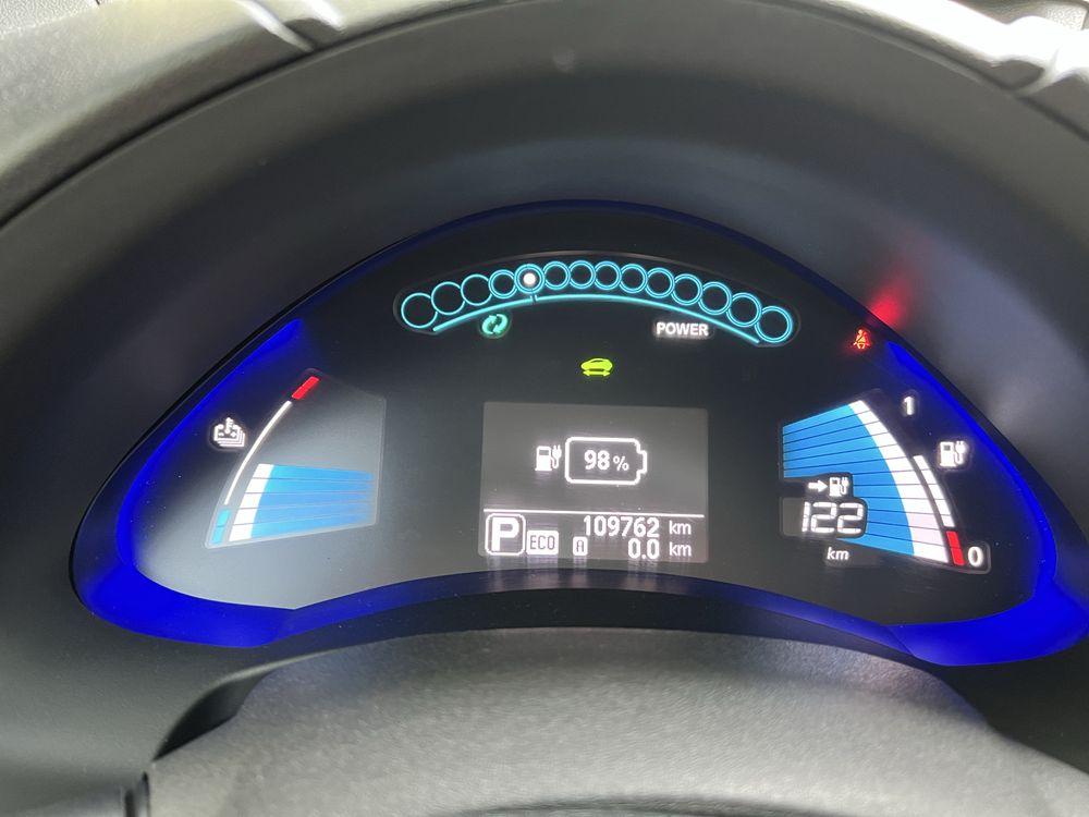 Nissan Leaf 24 kWt 2013
