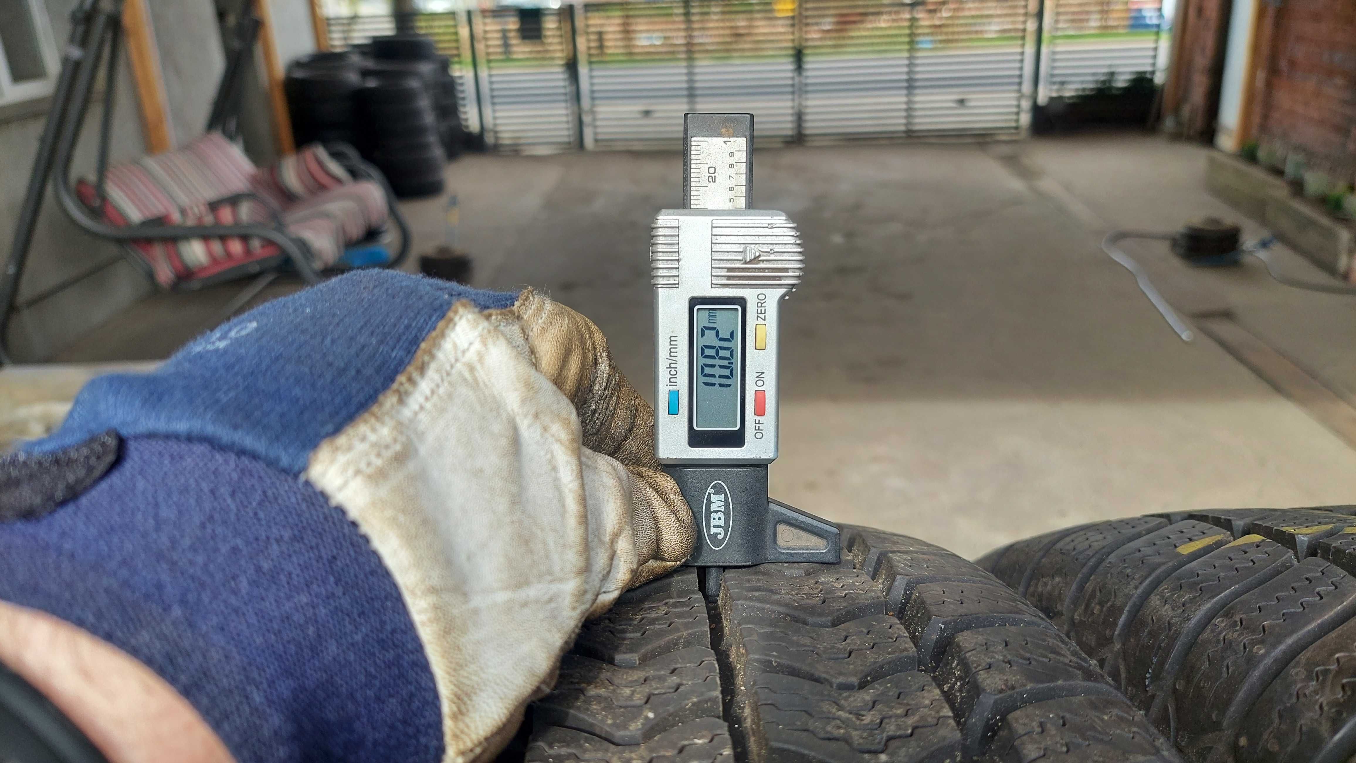 Opony zimowe 4x 195/70r15C Semperit Van-Grip 2 DEMO 10mm MONTAŻ