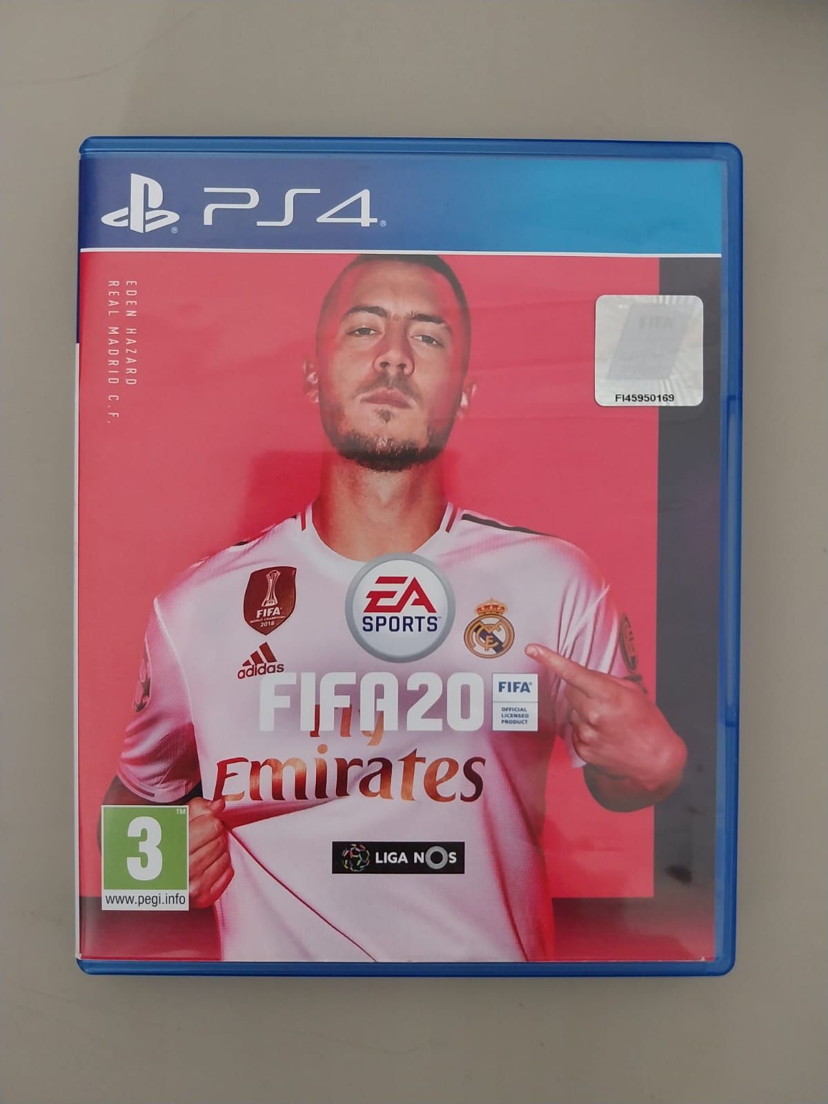 Ps4 pro e acessórios