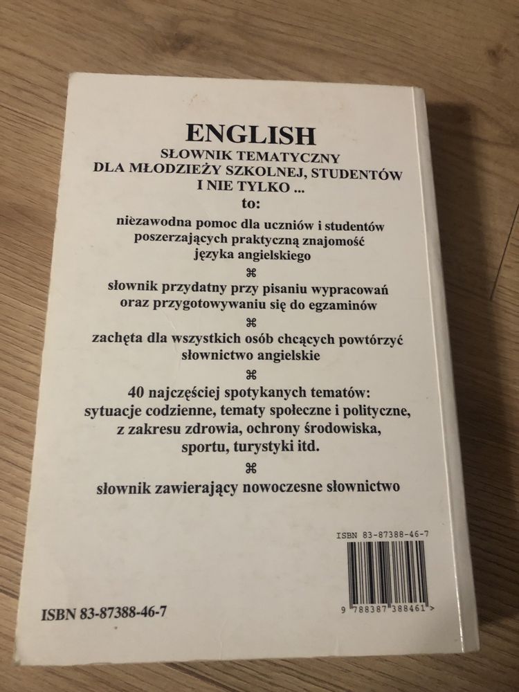 Słownik tematyczny -Język angielski dla młodzieży szkolnej i studentów