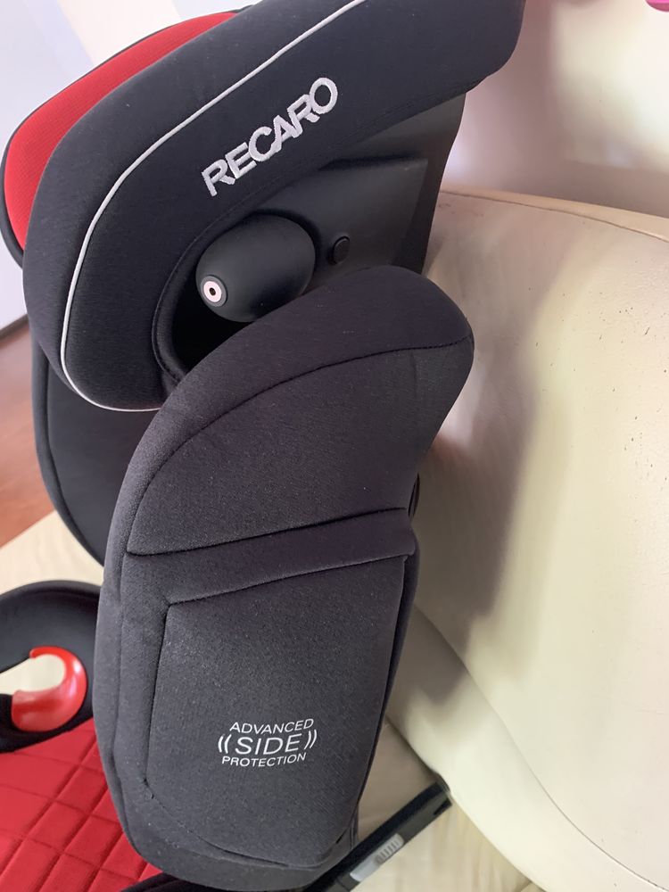 Автокрісло Recaro