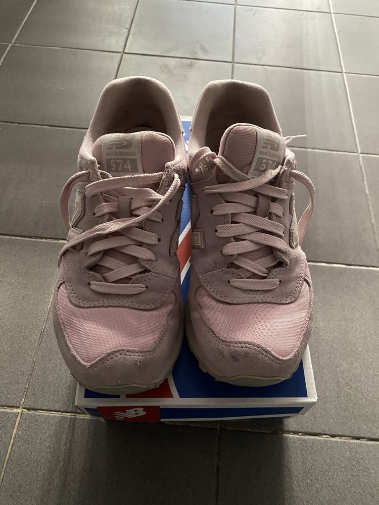 New Balance- Tenis