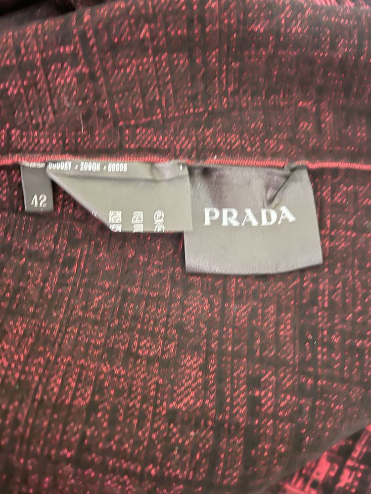 Продам платье Prada