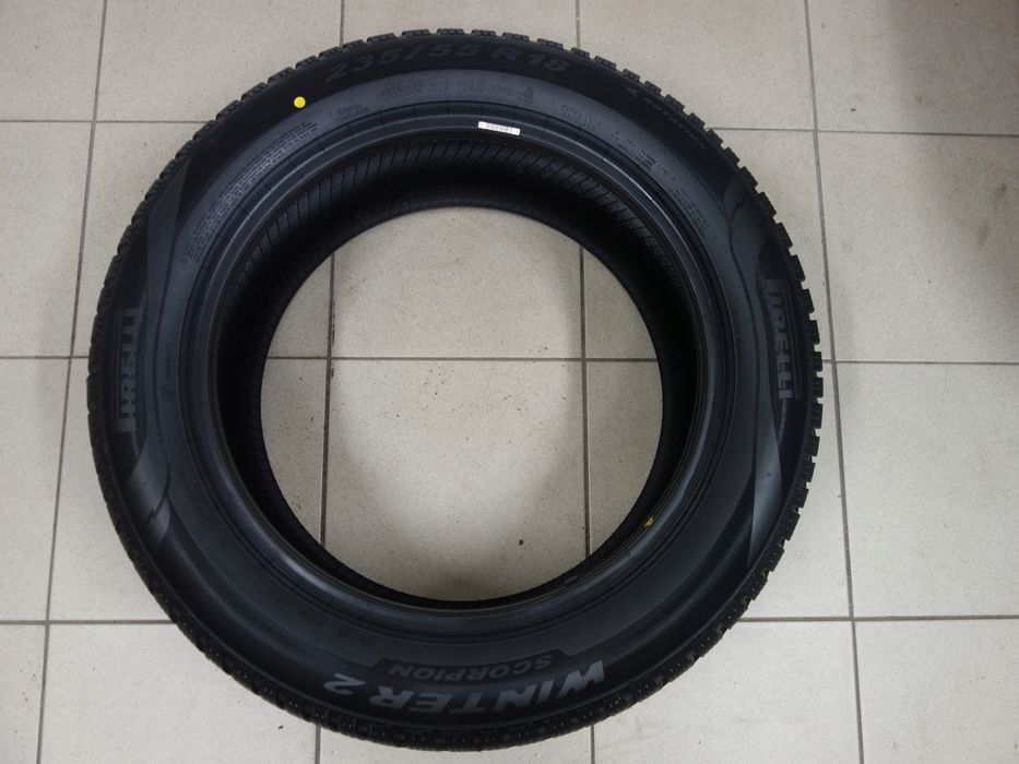 Opony zimowe Pirelli Scorpion Winter 2 235/55R18 104 H Nowe