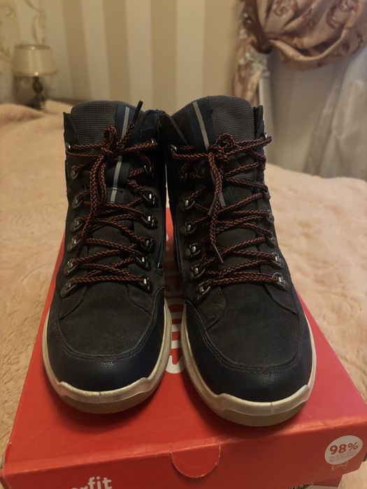 Зимові черевики для хлопчика superfit