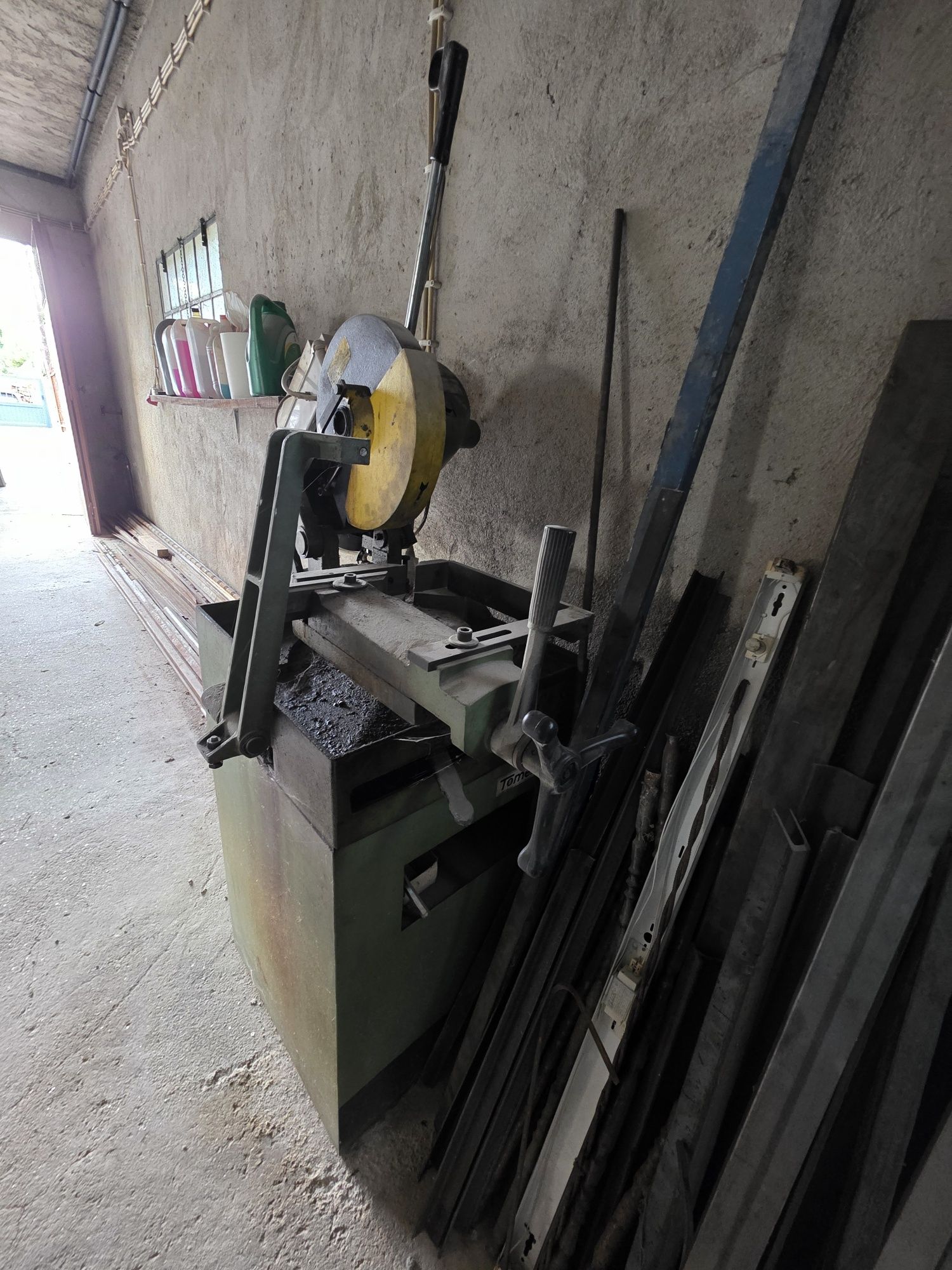 Maquina de corte ferro